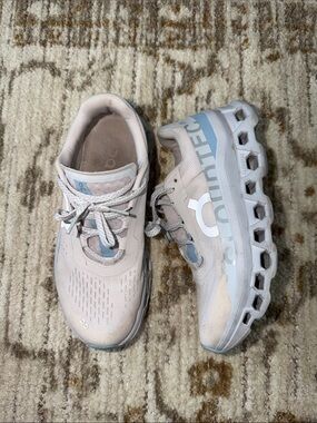 On Running Sneakers